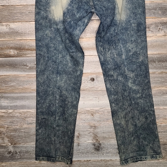 Rocawear Men's Stonewashed Jeans - Picture 4 of 5